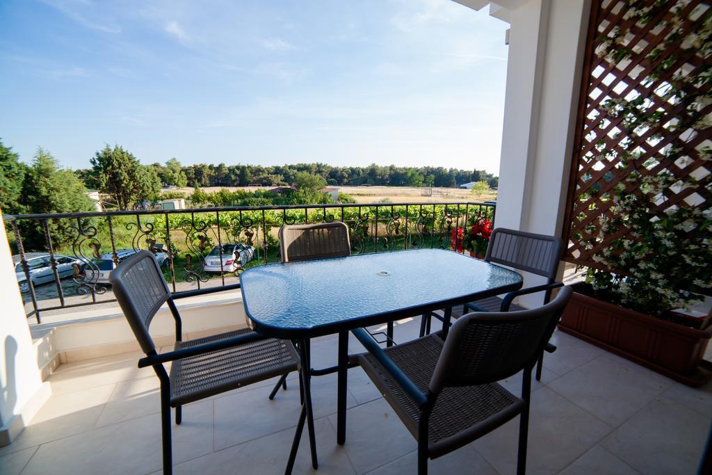 Kollari Apartments Ulcinj Luaran gambar
