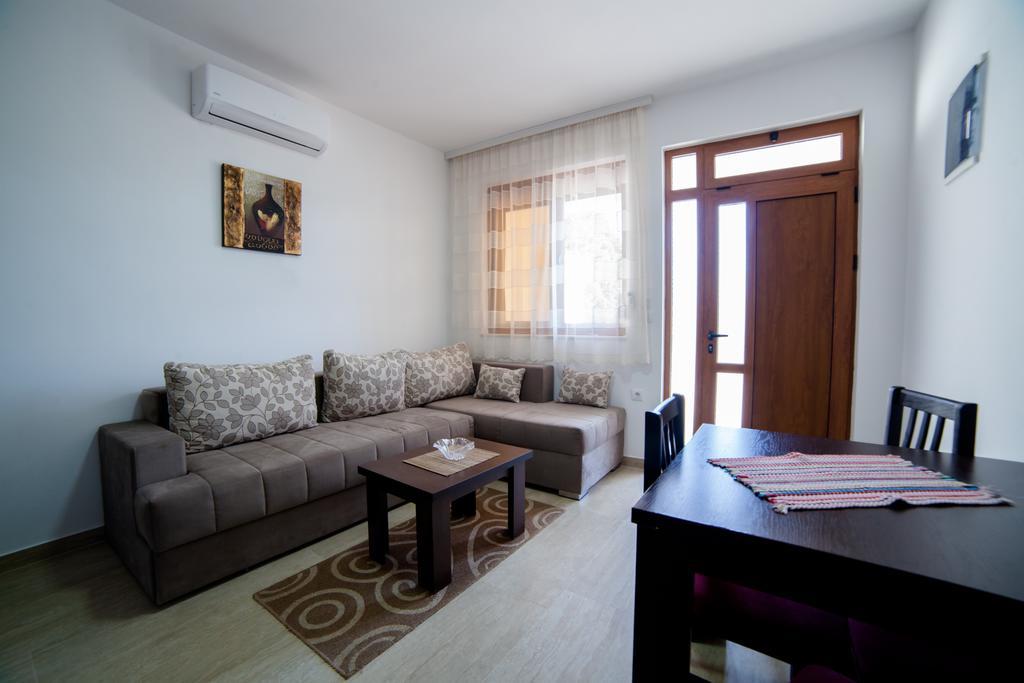 Kollari Apartments Ulcinj Luaran gambar