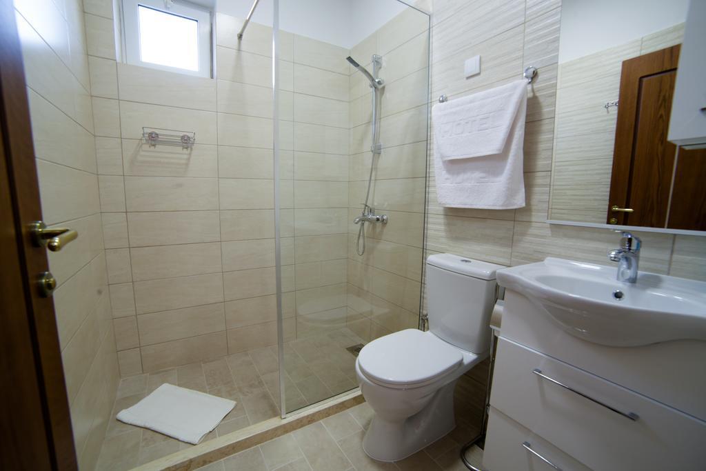 Kollari Apartments Ulcinj Luaran gambar