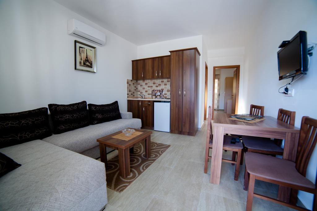 Kollari Apartments Ulcinj Luaran gambar